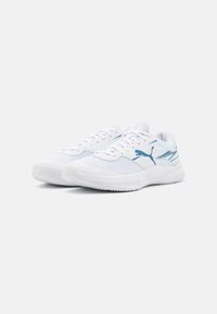 Puma VARION II UNISEX - Kézilabdacipő - white/blue horizon