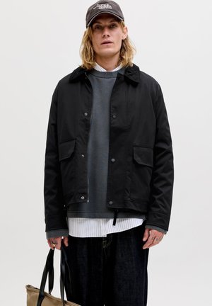 WHRIVER UTILITY - Poletna jakna - black