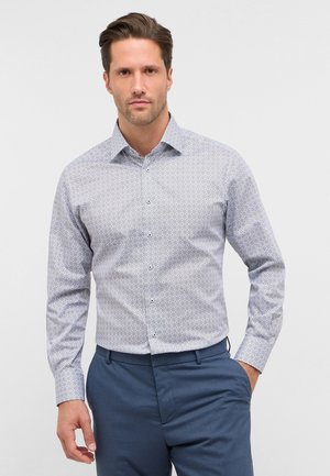 MODERN FIT - Skjorter - mandel