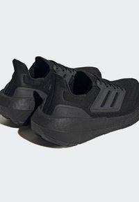 adidas Performance ULTRABOOST LIGHT - Chaussures de running sur route - core black   core black   core black