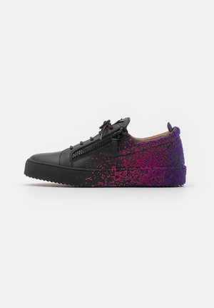 PAINT DOUBLE ZIP - Sneakers - black