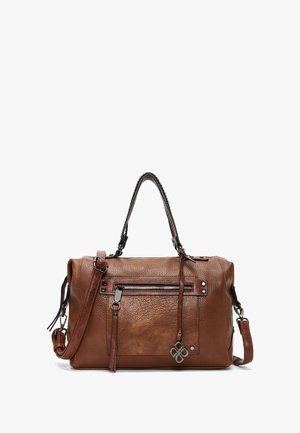 Braune Handtasche aus Leder mit strukturierter Oberfläche, zwei Griffen und verstellbarem Schultergurt. Sie verfügt über eine vordere Reißverschlusstasche und dekorative Beschläge.