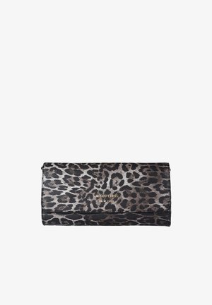 Portafoglio clutch in tessuto stampato con motivo leopardato e texture liscia. Presenta un logo in tonalità oro, forma rettangolare e design a pieghevole.