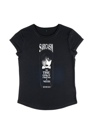 Schwarzes T-Shirt mit einer Graustufen-Grafik eines Mädchens mit Zöpfen und dem Text "Sarkasmus ist der einzige Freund, den ich am Mittwoch brauche."