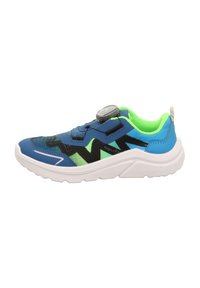 Scarpa sportiva blu e verde con tomaia in rete, motivo a zigzag e un pulsante di chiusura rotondo. Suola in gomma bianca con grip testurizzato.