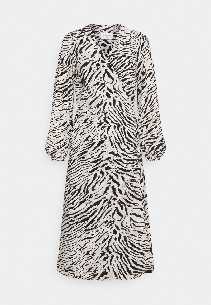 Sukienka kopertowa z długim rękawem w czarno-biały wzór zebry, z dekoltem w serek i marszczonymi mankietami.