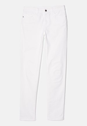 Jeans bianchi in cotone con un design fitted, cinque tasche, una tasca posteriore applicata e chiusura frontale con bottone. Texture liscia e gamba dritta.