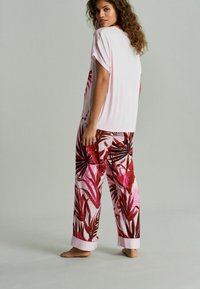 B by Ted Baker Pidžamas komplekts - pink floral