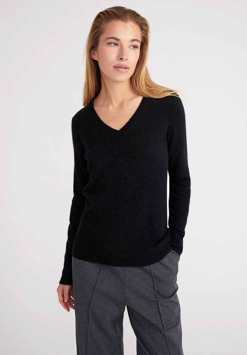 Style Republic KASCH-MIR V-NECK JUMPER - Strickpullover - black
