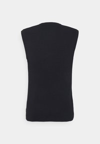Zwarte geribbelde mouwloze top met een ronde halslijn en een aangesloten silhouet, zachte textuur en geen zichtbare hardware of versieringen.