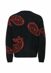 Zwarte gebreide trui met een groot rood paisleypatroon op de achterkant. Heeft een ronde hals en ribgebreide manchetten. Zachte, gestructureerde stof.