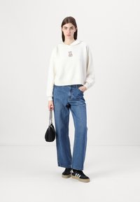 Hollister Co. COZY POPOVER HOODIE  - Džemperis - cloud dancer