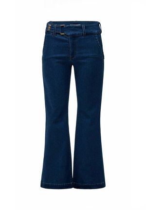 Jean en denim bleu foncé avec jambes évasées, taille haute, deux boutons à l'avant, passants pour ceinture et poches latérales.