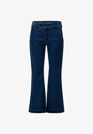 Pantalones vaqueros de mezclilla azul oscuro con piernas acampanadas, cintura alta, dos botones frontales, trabillas para cinturón y bolsillos laterales.