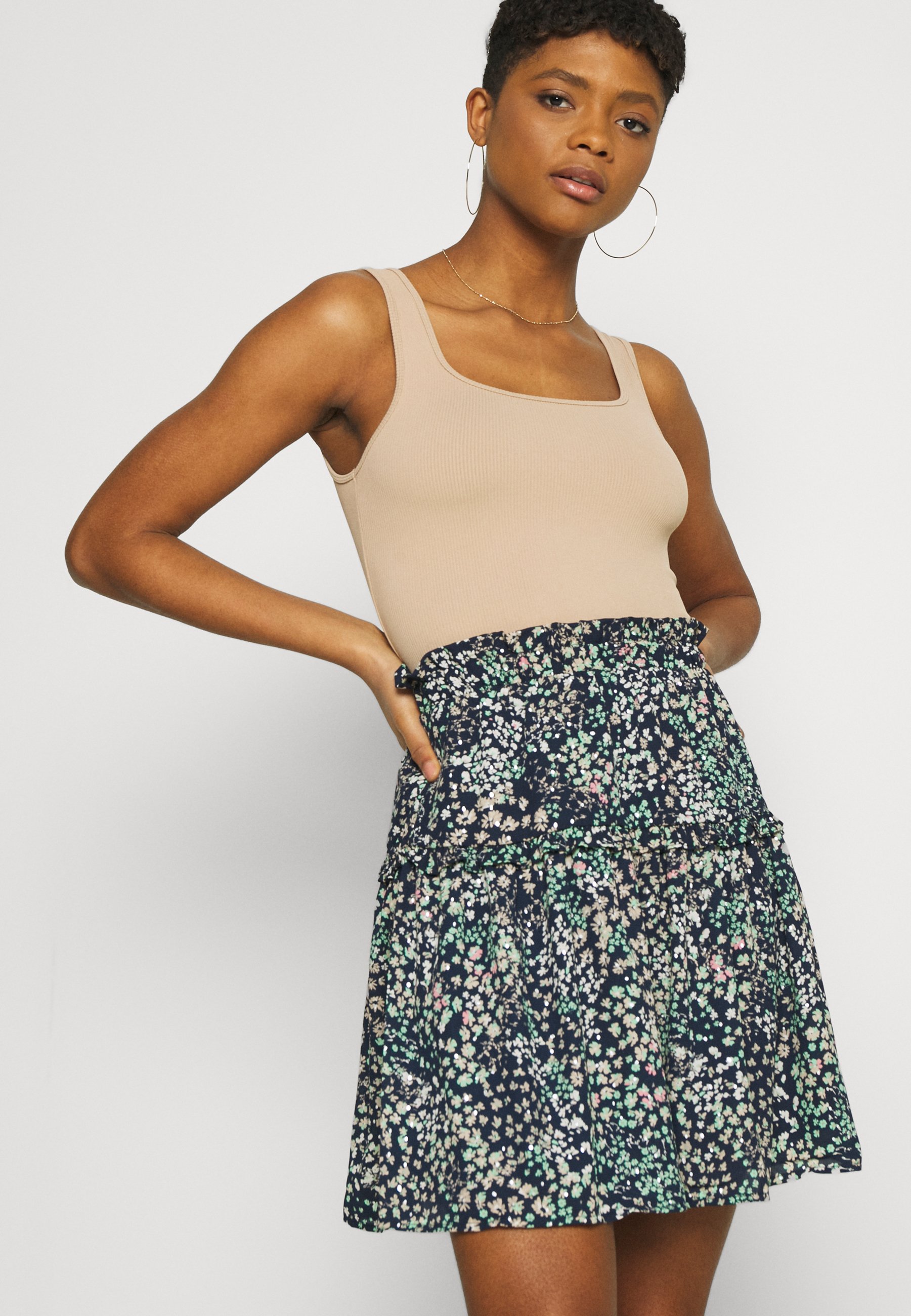 Vero Moda VMHANNAH FOIL SHORT SKIRT 
