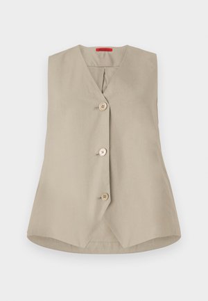 Beige ärmlös väst med V-hals, prydd med tre träknappar och rakt slut. Tillverkad av ett mjukt tyg med en ren design.