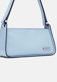 Liebeskind Berlin BAGUETTE - Borsa a mano - hellblau