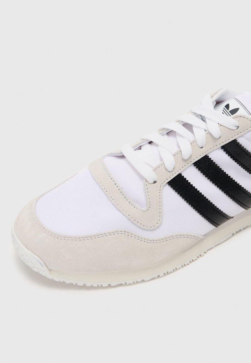 adidas Originals GALAXY OG UNISEX - Trainers - white/core black/crystal white