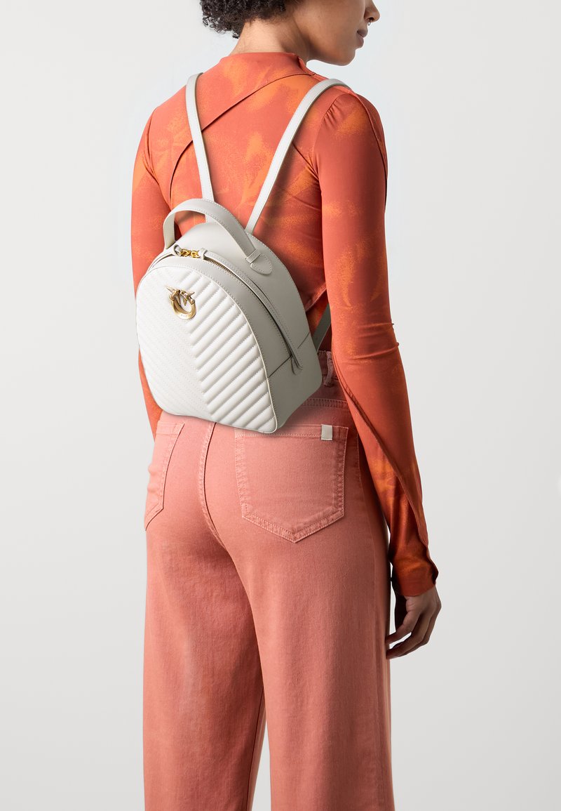 Pinko LOVE CLICK CLASSIC - Nahrbtnik - bianco seta/antique gold