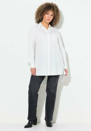 Ulla Popken ZIERBÄNDER KRAGEN V-AUSSCHNITT LANGARM - Chemisier - off white