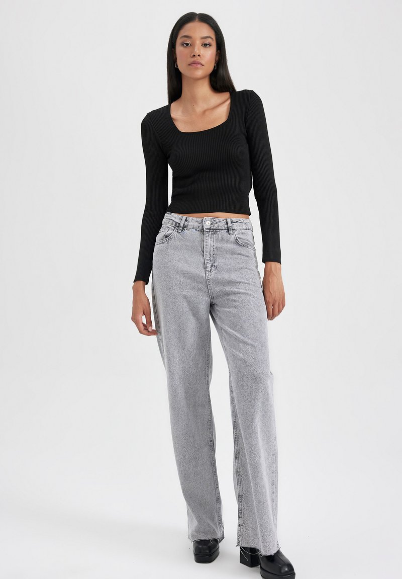 DeFacto Longsleeve zwart DeFacto Longsleeve zwart