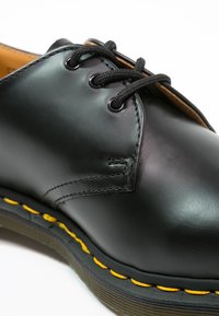 Dr. Martens 1461 - Snörskor - schwarz