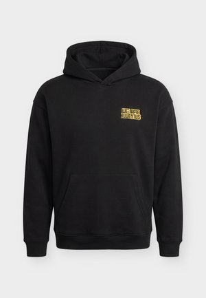 Zwarte hoodie met voorzak en gele tekst "WE ARE JUVENTUS" op de borst, met capuchon en geribde boorden en zoom.