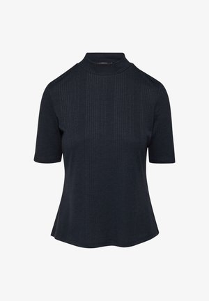 Ciemnoniebieska bluzka z krótkim rękawem, z lekkim stójką, prążkowaną teksturą i rozkloszowanym dołem. Wykonana z dzianiny, z pionowymi szwami z przodu.