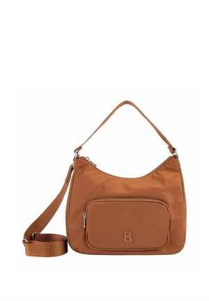 Braune Handtasche mit einer vorderen Reißverschlusstasche, einem kurzen Griff und einem verstellbaren langen Schultergurt vor weißem Hintergrund.