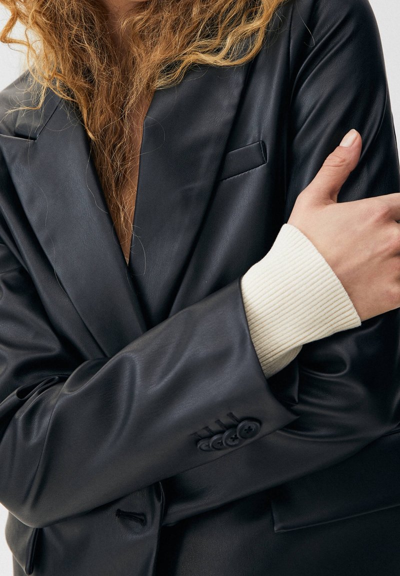 Breasted Blazer Leder Blazer Pull And Bear Pull&Bear Cropped Faux