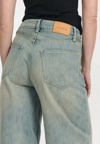 LABDIP Flared Jeans - dirty blue