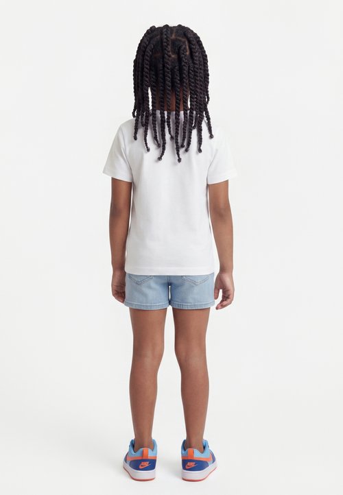 Nike TEE BOXY HOOPS UNISEX - Print T-shirt - white — photo 2