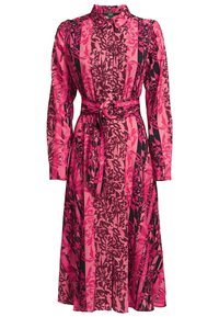 Abito rosa a maniche lunghe con motivi floreali e a righe, con chiusura a bottoni sul davanti, cintura e silhouette fluida. Realizzato in tessuto leggero.