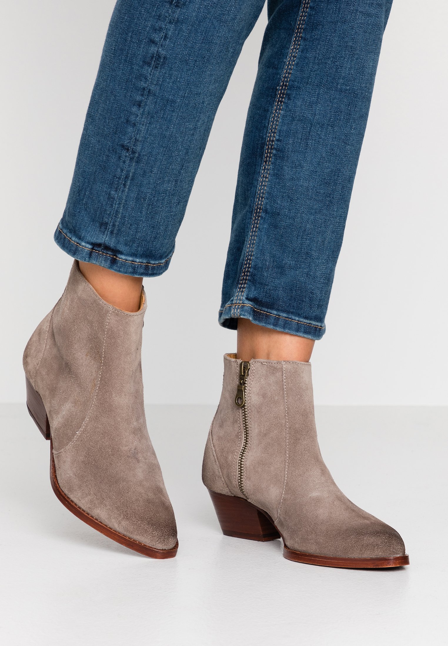 hudson ankle boots