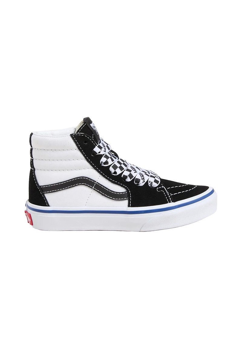 Sneaker alto in suede bianco e nero con lacci a scacchi, una striscia blu sulla suola e suola in gomma bianca.