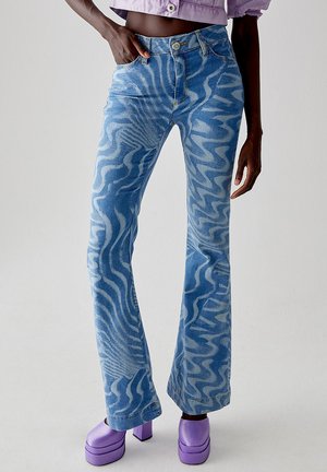 Jeans a zampa - blu denim