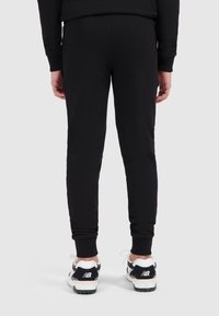 Ballin REGULAR FIT - Trainingsbroek - black