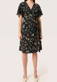 Soaked in Luxury Denní šaty - black