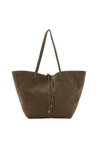 Grand sac fourre-tout en daim vert olive avec deux longues anses, fermeture froncée et texture lisse. Design minimaliste sans motifs supplémentaires.