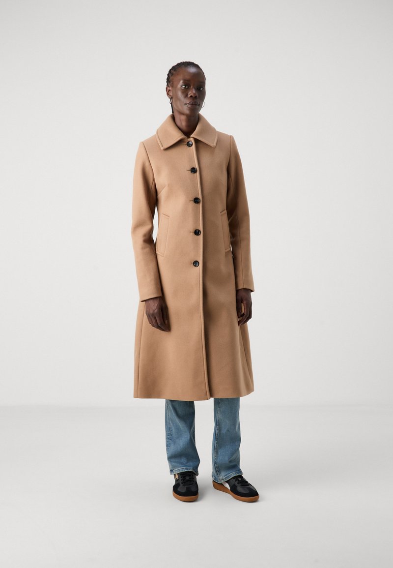 Manteau Camel Classique Ceinturé - Angora Et Laine - Taille 12 - Acheté 500€ Chez Fenwicks