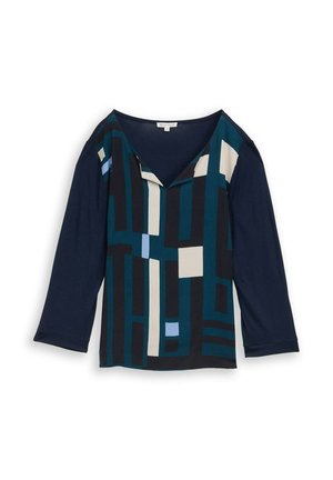 Top s trochou rukávmi s námorníckym základom a abstraktnými geometrickými vzormi v odtieňoch tyrkysovej, svetlomodrej a krémovej. V-neck strih.