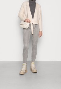 Even&Odd Kofta - tan