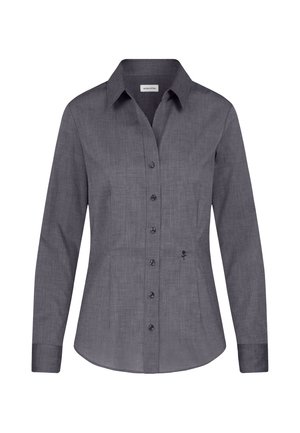 Chemise ajustée gris foncé à manches longues pour femme, boutonnée, avec col et petite rose noire brodée près de la taille sur fond blanc.
