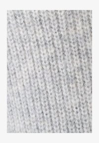 Ausgewählt, light heather gray