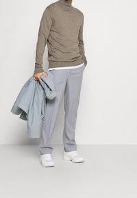 Lindbergh Pullover - beige