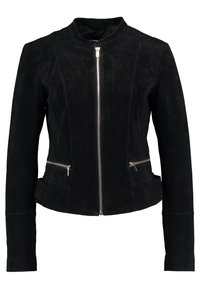 Černá semišová bunda se předním zipem, dvěma zipovými bočními kapsami, dlouhými rukávy a krátkým, přiléhavým střihem.
