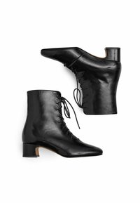 BALAGAN VICTORIA - Nauhalliset nilkkurit - glossy black