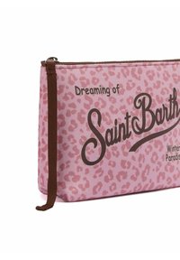 Borsa di tessuto rosa con motivo leopardato. Il testo recita "Sognando il Paradiso Invernale di Saint Barth". Presenta una cerniera e una tracolla marroni.