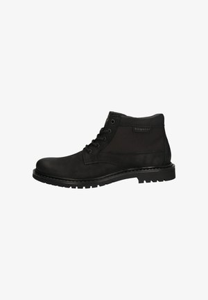 Schwarze Knöchelstiefel aus glattem Leder und Stoffobermaterial, mit runder Zehenpartie, Schnürdesign und strukturiertem Gummisohle. Mit subtiler Markenkennzeichnung.