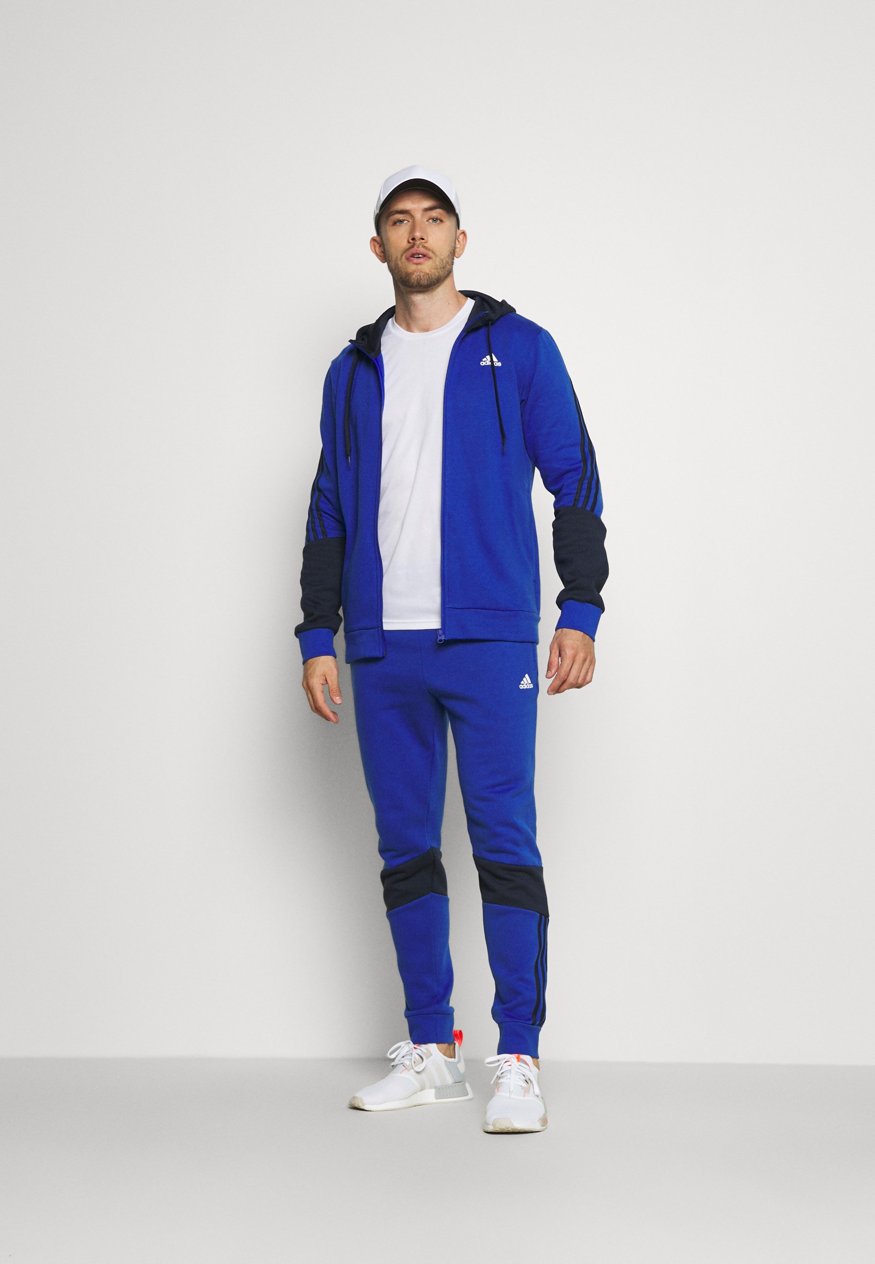 Chándal adidas | Comprar online en adidas